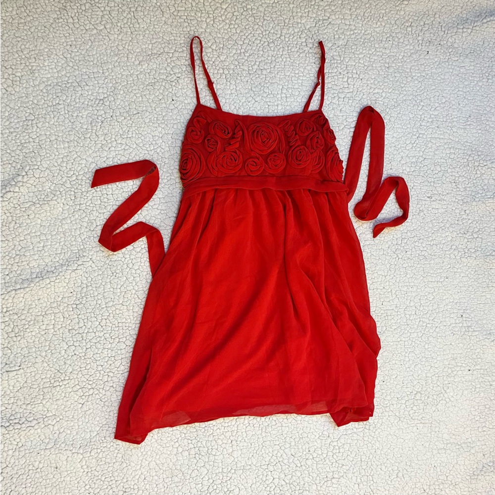 Medium vintage Forever 21 red rose dress.